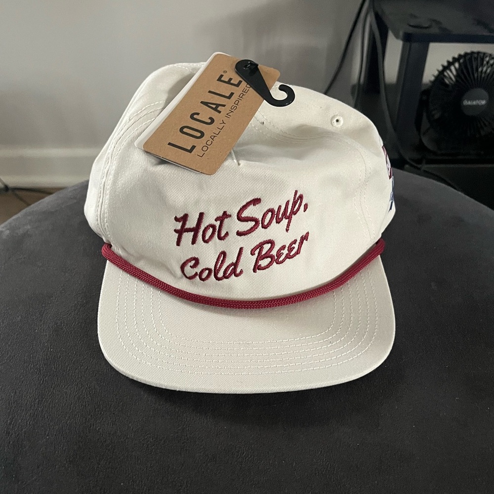 Locale White and Red Men's Hat